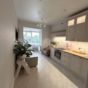 Продается 2-х комнатная квартира, 73 м²