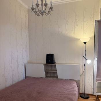 Сдается 1-комнатная квартира, 56 м²