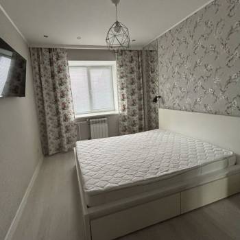Сдается 2-х комнатная квартира, 70 м²