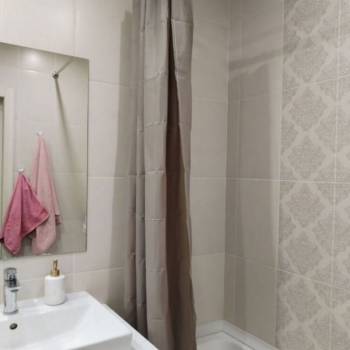 Продается 1-комнатная квартира, 42 м²