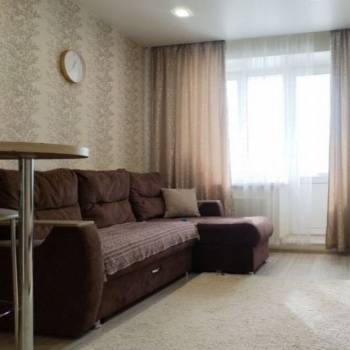 Продается 1-комнатная квартира, 42 м²