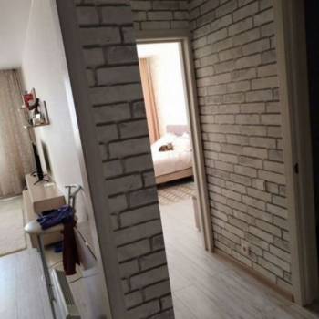 Продается 1-комнатная квартира, 42 м²