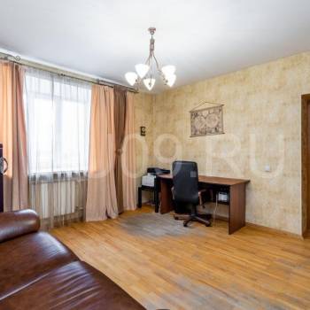 Продается Многокомнатная квартира, 129 м²