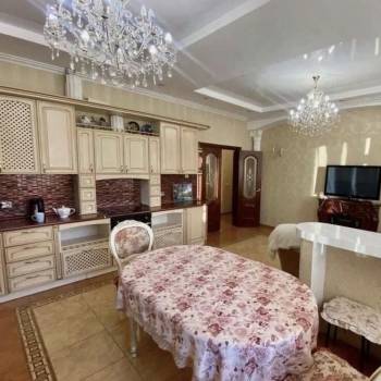 Продается Многокомнатная квартира, 95 м²