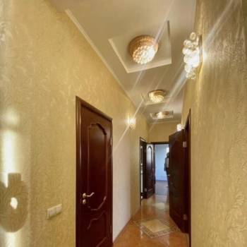 Продается Многокомнатная квартира, 95 м²