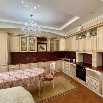 Продается Многокомнатная квартира, 95 м²