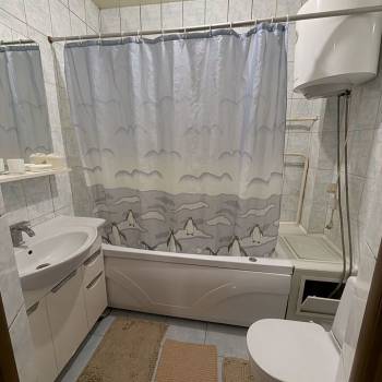 Сдается 1-комнатная квартира, 46 м²