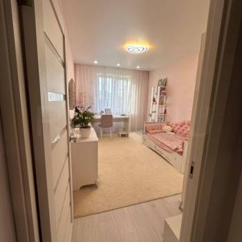 Продается 3-х комнатная квартира, 76 м²