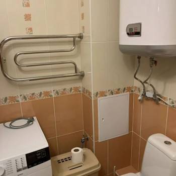 Продается 1-комнатная квартира, 42 м²