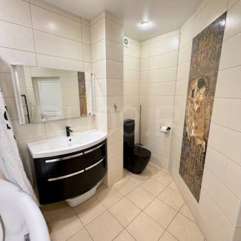 Сдается 2-х комнатная квартира, 81 м²