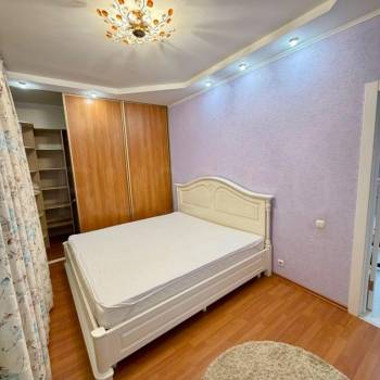 Сдается 2-х комнатная квартира, 81 м²