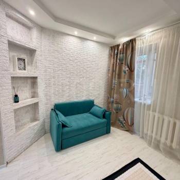 Сдается 2-х комнатная квартира, 81 м²