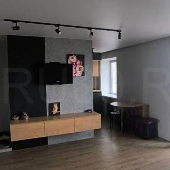 Сдается Многокомнатная квартира, 64 м²