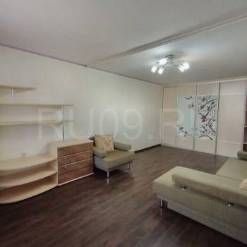Сдается 1-комнатная квартира, 43 м²