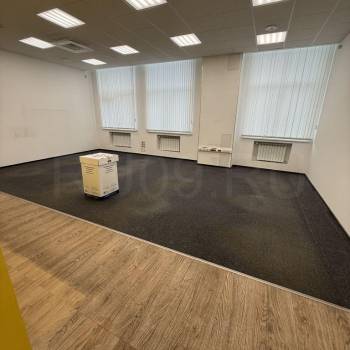 Сдается Нежилое помещение, 147 м²