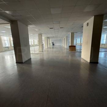 Сдается Нежилое помещение, 1500 м²