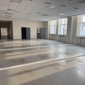 Сдается Нежилое помещение, 1500 м²