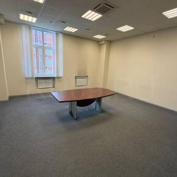 Сдается Нежилое помещение, 1500 м²