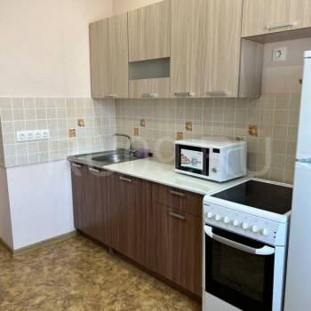 Продается 1-комнатная квартира, 32 м²