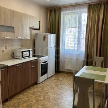 Продается 1-комнатная квартира, 32 м²
