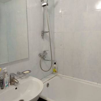 Продается 3-х комнатная квартира, 63 м²