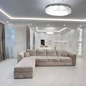 Продается Многокомнатная квартира, 150 м²