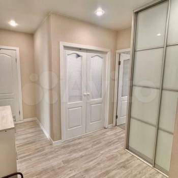Продается 2-х комнатная квартира, 64 м²