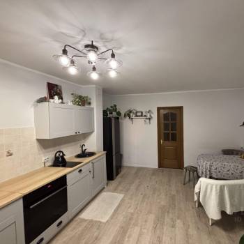 Продается 3-х комнатная квартира, 92,7 м²