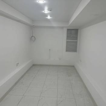 Сдается Нежилое помещение, 120 м²