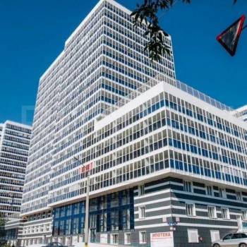 Сдается 1-комнатная квартира, 53 м²