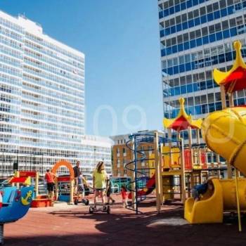 Сдается 1-комнатная квартира, 53 м²