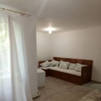 Сдается 1-комнатная квартира, 47 м²