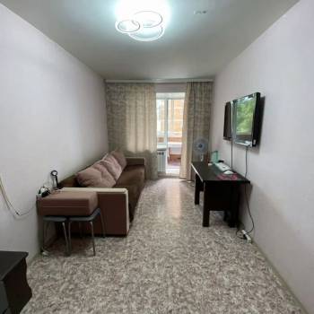 Продается 1-комнатная квартира, 35 м²