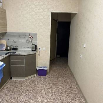 Продается 1-комнатная квартира, 35 м²