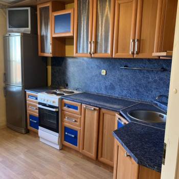 Продается Многокомнатная квартира, 92,4 м²