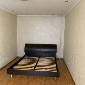 Продается Многокомнатная квартира, 92,4 м²