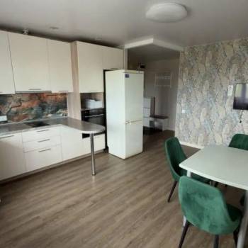 Сдается Многокомнатная квартира, 65 м²