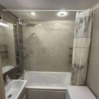 Сдается Многокомнатная квартира, 65 м²