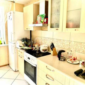 Сдается Многокомнатная квартира, 60 м²