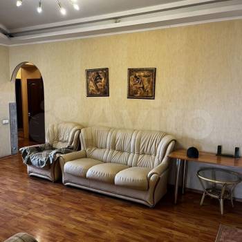 Сдается Многокомнатная квартира, 80 м²