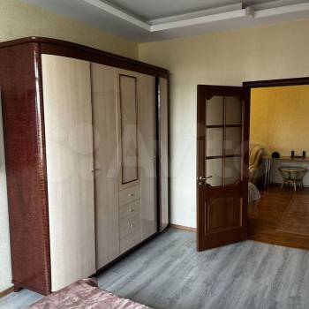 Сдается Многокомнатная квартира, 80 м²