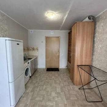 Продается 1-комнатная квартира, 18 м²