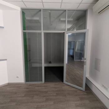 Сдается Нежилое помещение, 117,7 м²