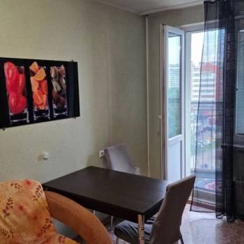 Сдается 1-комнатная квартира, 40 м²