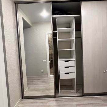 Продается 1-комнатная квартира, 42,4 м²