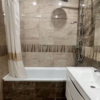 Продается 1-комнатная квартира, 42,4 м²