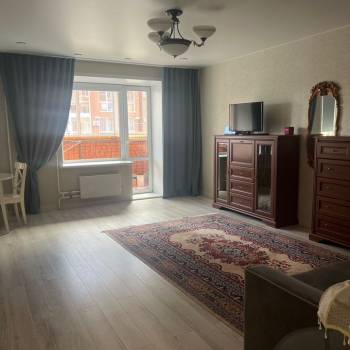 Продается 1-комнатная квартира, 42,4 м²