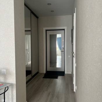 Продается 1-комнатная квартира, 42,4 м²