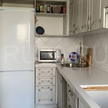 Продается Многокомнатная квартира, 76 м²