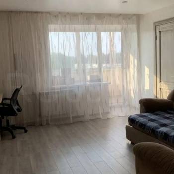 Продается Многокомнатная квартира, 76 м²